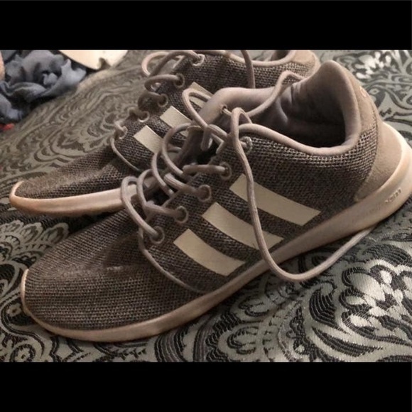 adidas cloudfoams - Picture 3 of 3